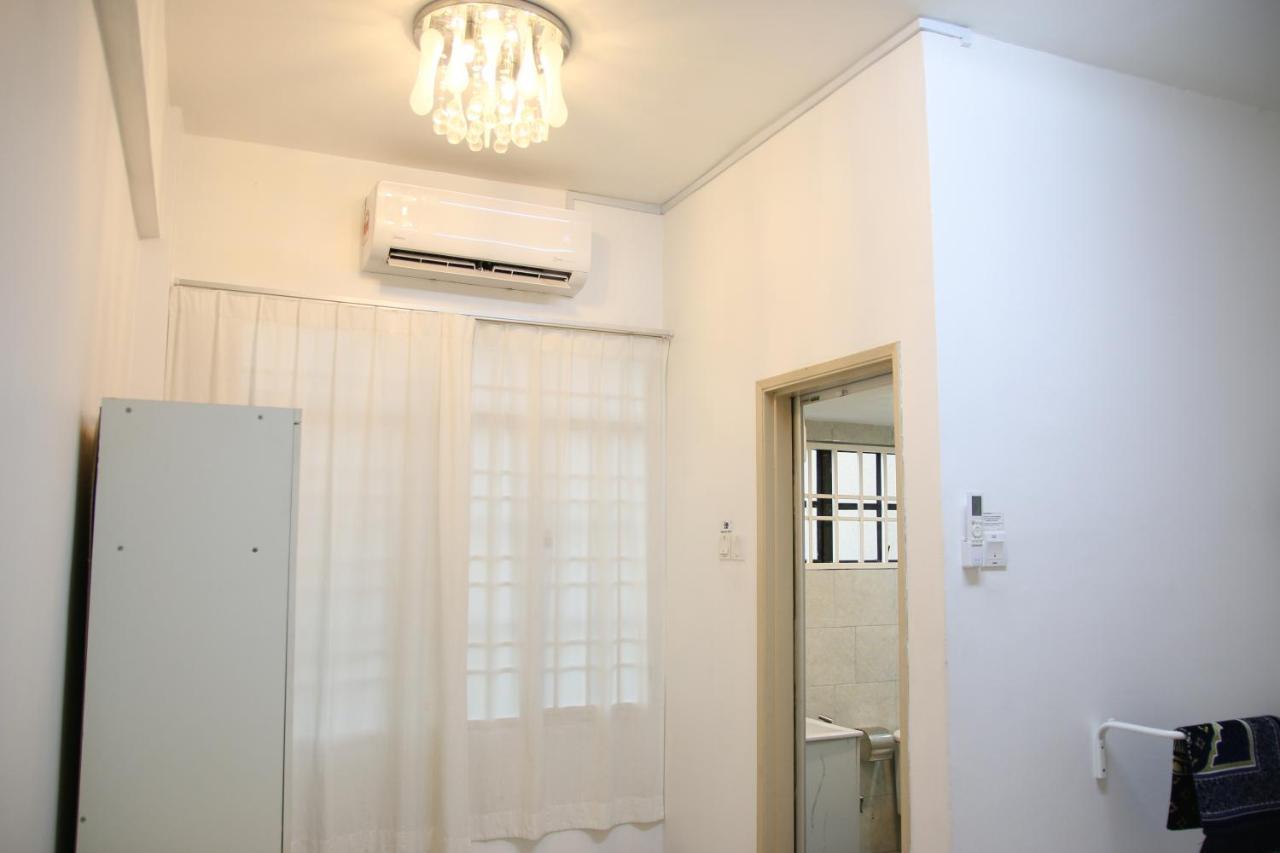 Puteh Homestay Shah Alam Exterior photo